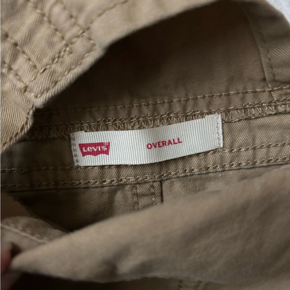 Levi's Classic Beige Short Toddler Overalls - Picture 3 of 5